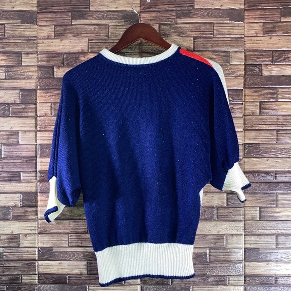Vintage 80’s Women’s Abstract Vivanti 3/4 Sleeve Sweater Blue white & Red - Picture 2 of 8